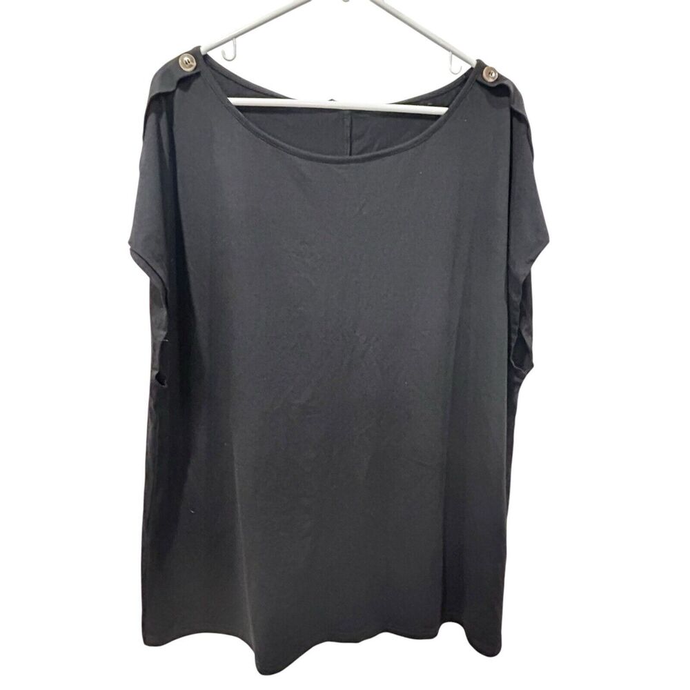 BLOOMCHIC T-shirt Blouse Size 18/20 Black Short Sleeve Button NWT